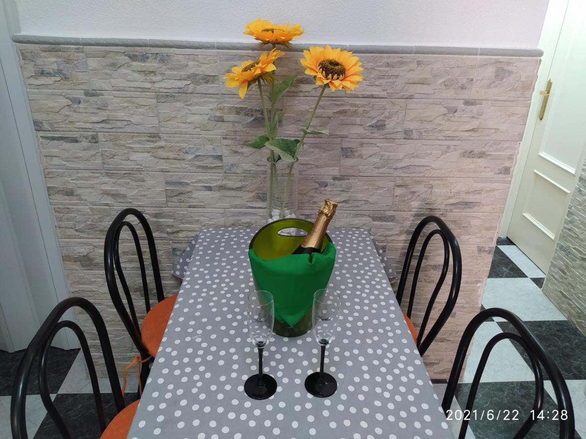 Los Tres Girasoles Cadix Extérieur photo